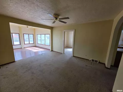 Living - 3357 S 3rd St, Springfield, IL 62703 photo 5 of 5