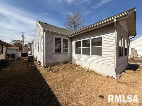 Other - 3357 S 3rd St, Springfield, IL 62703 photo 7 of 8
