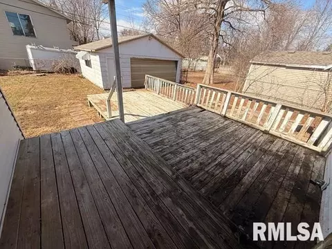 Exterior - 3357 S 3rd St, Springfield, IL 62703 photo 3 of 3
