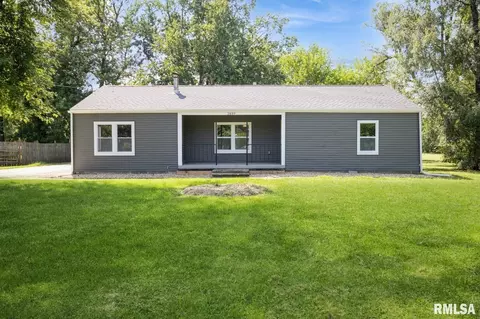 2889 N 25th St, Decatur, IL 62526