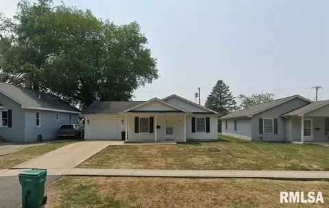 2623 S 7th St, Springfield, IL 62703