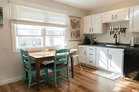 Kitchen - 1815 Fairfield Dr, Springfield, IL 62702 photo 1 of 3