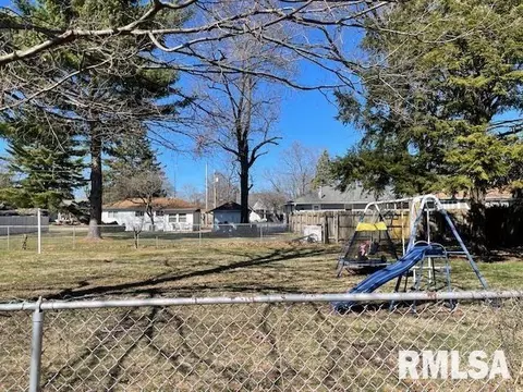 516 N Milton Ave, Springfield, IL 62702 photo 28