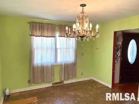 516 N Milton Ave, Springfield, IL 62702 photo 13