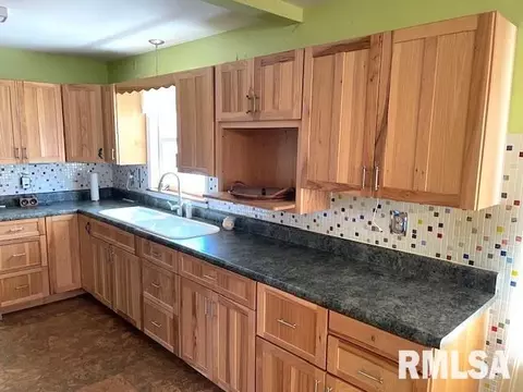 516 N Milton Ave, Springfield, IL 62702 photo 4