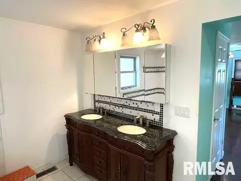 516 N Milton Ave, Springfield, IL 62702 photo 18