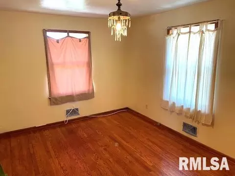 516 N Milton Ave, Springfield, IL 62702 photo 23