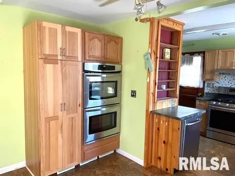 516 N Milton Ave, Springfield, IL 62702 photo 7