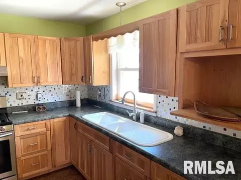 516 N Milton Ave, Springfield, IL 62702 photo 5