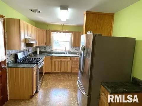 516 N Milton Ave, Springfield, IL 62702 photo 9