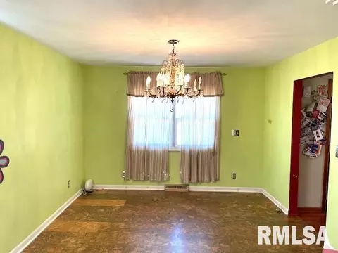 516 N Milton Ave, Springfield, IL 62702 photo 12