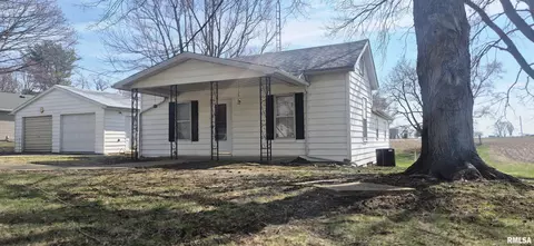 307 W Main St, Tallula, IL 62688