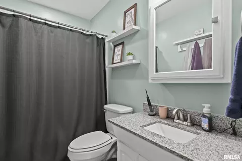 Bath - 2612 Sandgate Rd, Springfield, IL 62702 photo 1 of 1