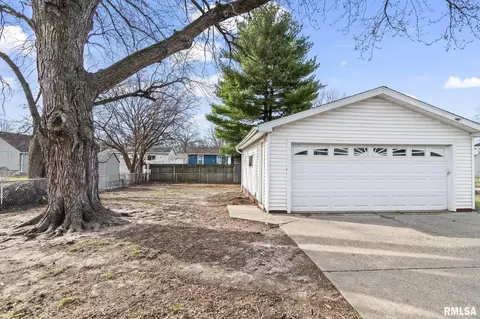 Exterior - 2612 Sandgate Rd, Springfield, IL 62702 photo 4 of 4