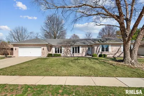 2505 Wydown Ave, Springfield, IL 62704