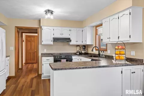 2505 Wydown Ave, Springfield, IL 62704 photo 8