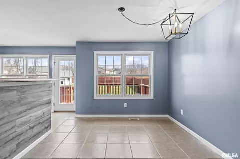2916 Tanner Rd, Springfield, IL 62702 photo 15