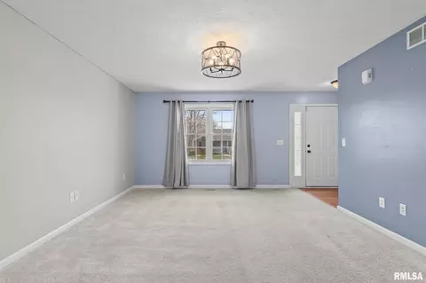 2916 Tanner Rd, Springfield, IL 62702 photo 8