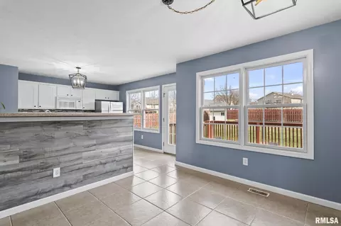 2916 Tanner Rd, Springfield, IL 62702 photo 14