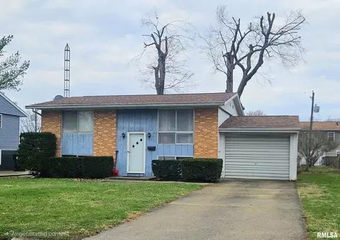 355 Mcdivitt Ave, Lincoln, IL 62656