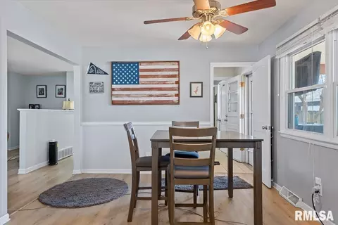 Entry Way - 49 Foresters Ln, Springfield, IL 62704 photo 1 of 1