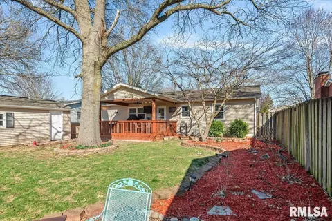 Exterior - 49 Foresters Ln, Springfield, IL 62704 photo 3 of 6