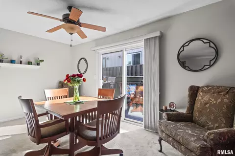 Dining - 1913 Jeanette Ln, Springfield, IL 62704 photo 1 of 2
