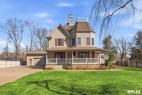 1618 S Main St, Jacksonville, IL 62650