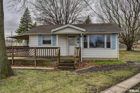 417 N Cheney St, Taylorville, IL 62568