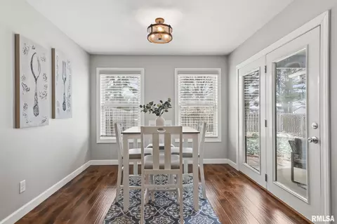 Dining - 4546 Thompson Rd, Springfield, IL 62711 photo 1 of 3