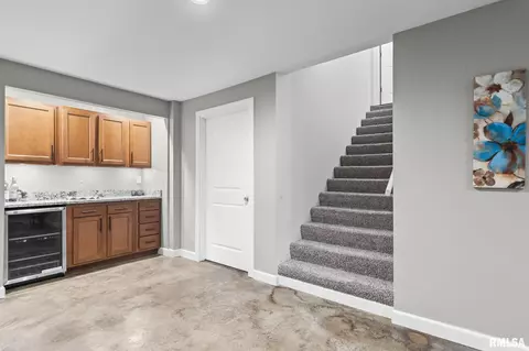 Entry Way - 4546 Thompson Rd, Springfield, IL 62711 photo 3 of 3