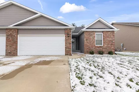 4546 Thompson Rd, Springfield, IL 62711