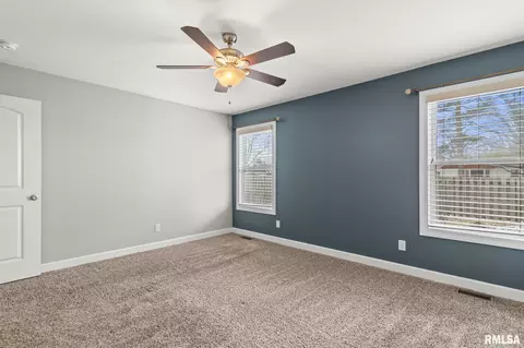 Bedroom - 4546 Thompson Rd, Springfield, IL 62711 photo 2 of 10