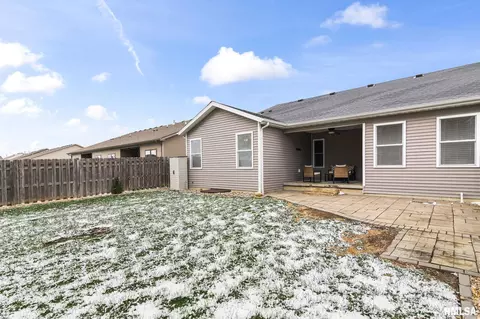 Exterior - 4546 Thompson Rd, Springfield, IL 62711 photo 3 of 6