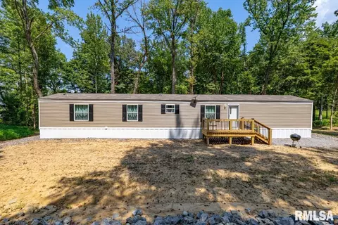 6445 State Route 146 E Hwy, Vienna, IL 62995