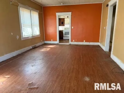 Living - 2313 S 13th St, Springfield, IL 62703 photo 1 of 1