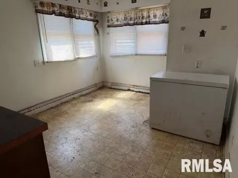 Other - 2313 S 13th St, Springfield, IL 62703 photo 2 of 7