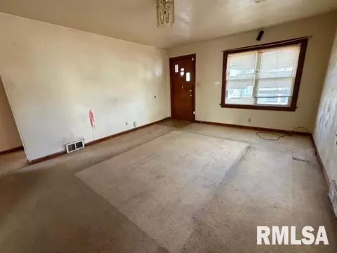 Living - 2216 S 13th St, Springfield, IL 62703 photo 1 of 2