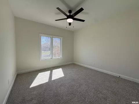 Bedroom - 4335 Creek Dr, Springfield, IL 62711 photo 5 of 6