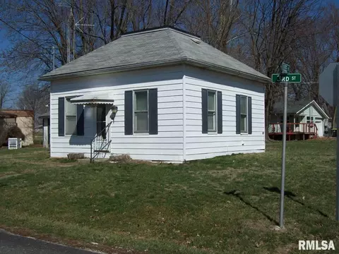 Other - 511 3rd St, Manchester, IL 62663 photo 2 of 6