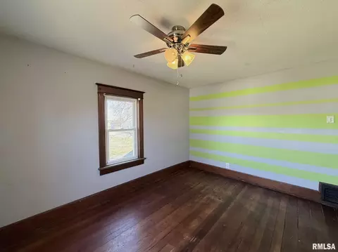 Bedroom - 212 Academy St, Cameron, IL 61423 photo 7 of 13