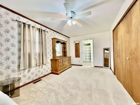 Bedroom - 901 E Old 36 Rd, Alexander, IL 62601 photo 2 of 13