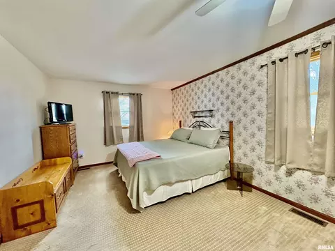Bedroom - 901 E Old 36 Rd, Alexander, IL 62601 photo 4 of 13