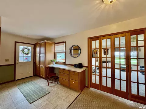 Entry Way - 901 E Old 36 Rd, Alexander, IL 62601 photo 2 of 6