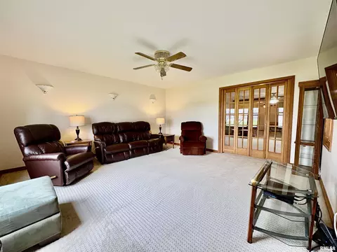 Living - 901 E Old 36 Rd, Alexander, IL 62601 photo 2 of 9