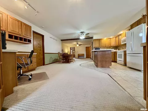Entry Way - 901 E Old 36 Rd, Alexander, IL 62601 photo 4 of 6