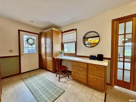 Entry Way - 901 E Old 36 Rd, Alexander, IL 62601 photo 1 of 6