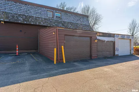 Exterior - 2900 Taylor Ave, Springfield, IL 62703 photo 2 of 2