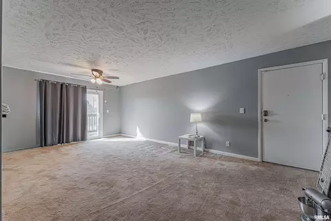 Living - 2900 Taylor Ave, Springfield, IL 62703 photo 2 of 3