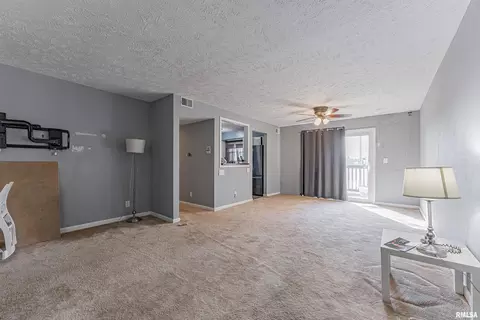 Living - 2900 Taylor Ave, Springfield, IL 62703 photo 1 of 3